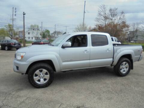 2012 Toyota Tacoma for sale at B & G AUTO SALES in Uniontown PA