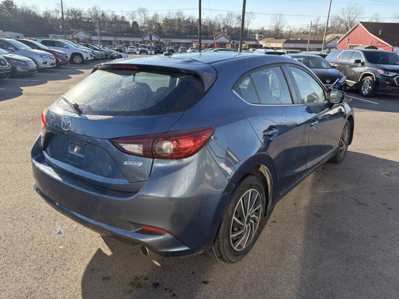 2017 Mazda MAZDA3 Touring