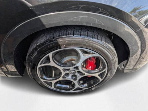 2024 Alfa Romeo Tonale Hybrid Veloce