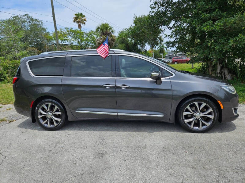 2017 Chrysler Pacifica Limited