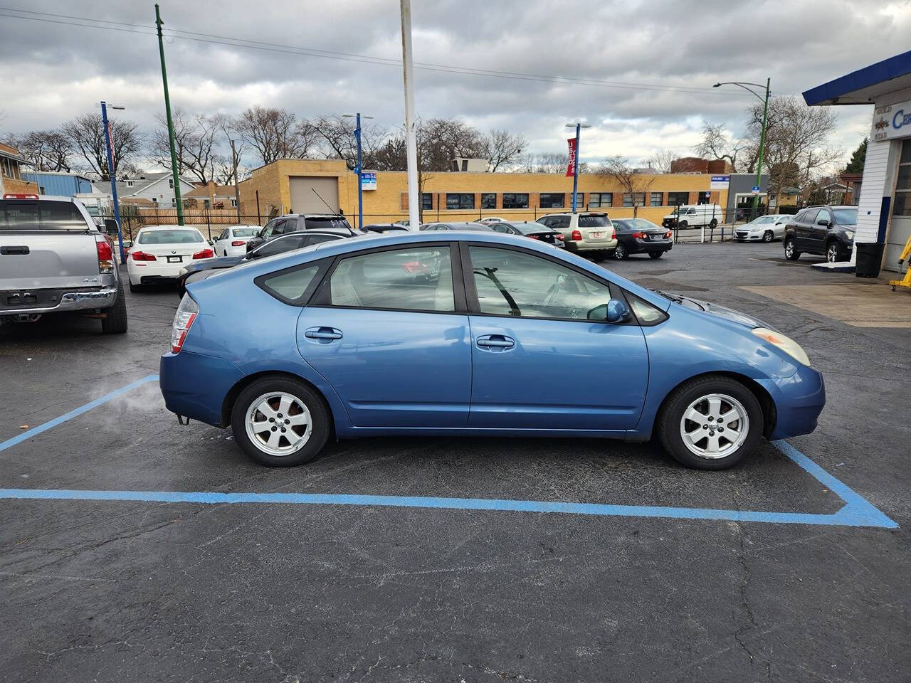 2004 Toyota Prius for sale at Chicago Auto House in Chicago, IL