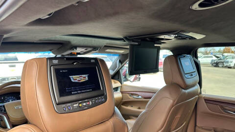 2017 Cadillac Escalade ESV Platinum