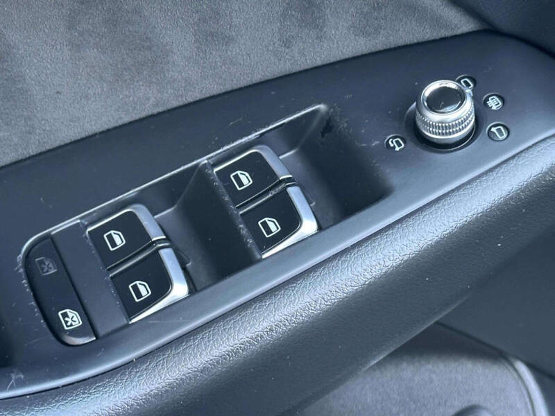 2017 Audi SQ5 3.0T quattro Prestige