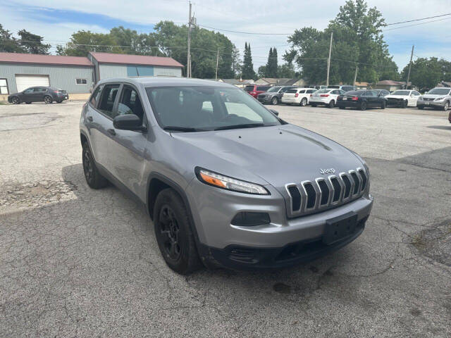 2016 Jeep Cherokee Sport