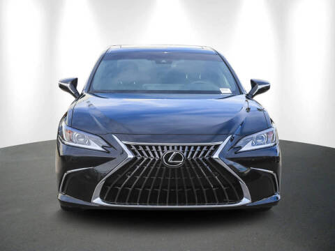 2025 Lexus ES 300h