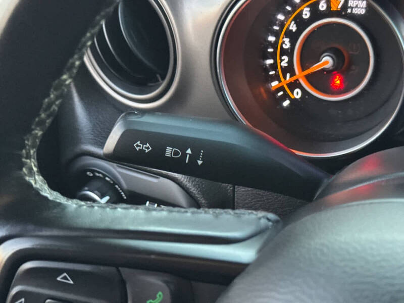 2022 Jeep Gladiator Sport S