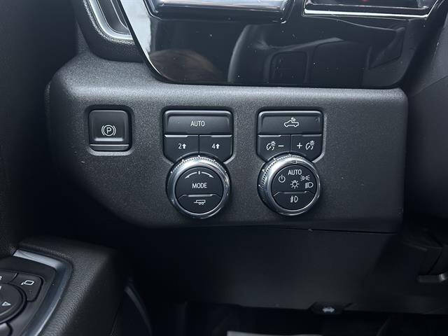 2022 GMC Sierra 1500 Elevation Standard