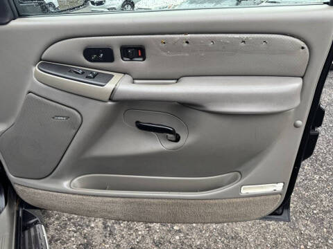 2004 Cadillac Escalade