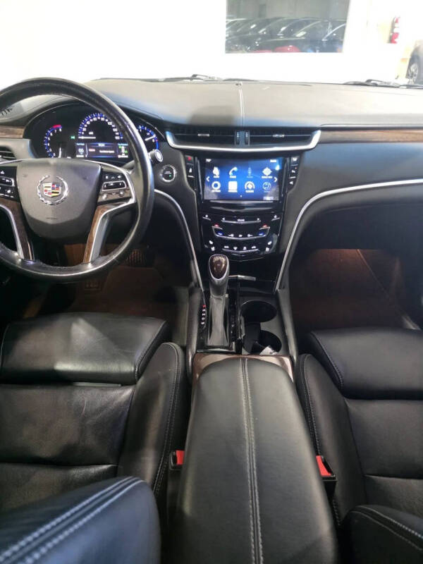 2014 Cadillac XTS Luxury Collection