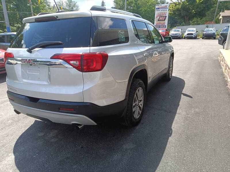 2017 GMC Acadia SLE-2