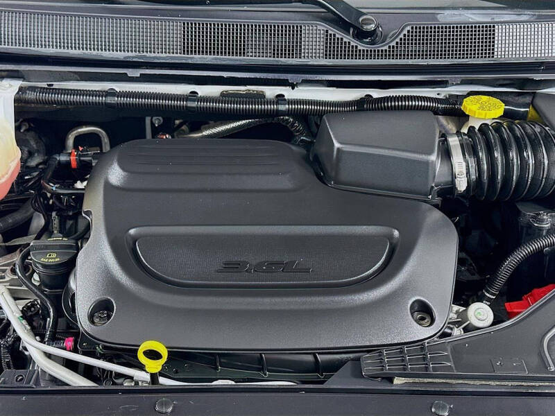 2023 Chrysler Pacifica Touring