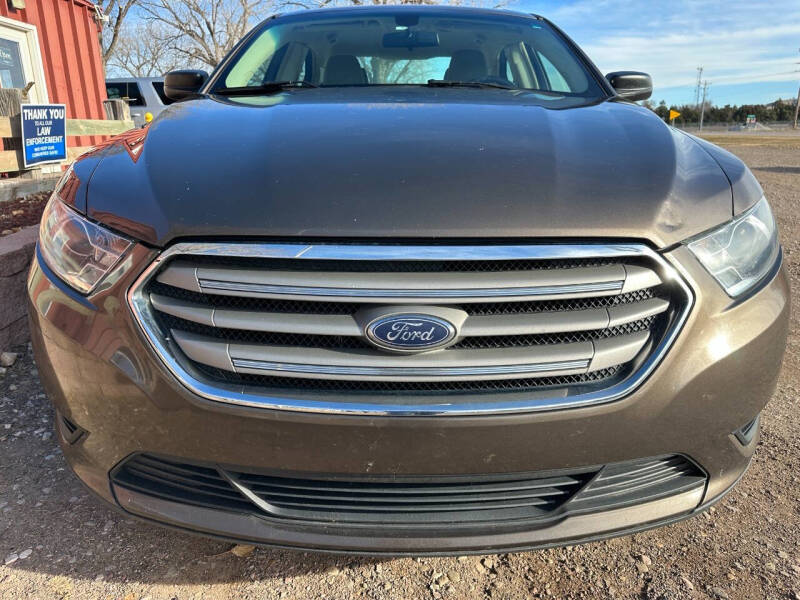 2016 Ford Taurus SE