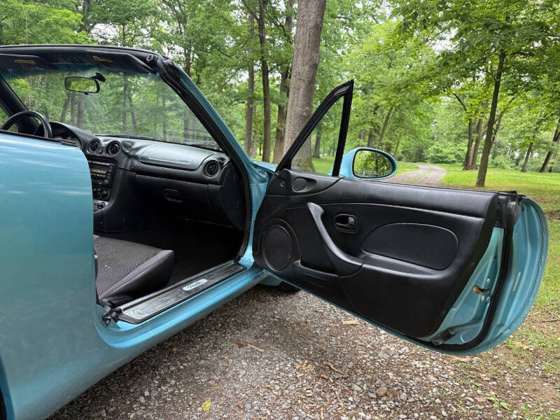 2001 Mazda MX-5 Miata LS