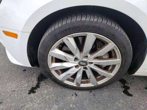 2017 Audi A4 2.0T quattro Premium