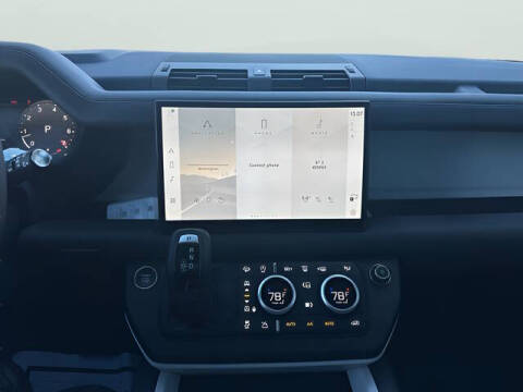 2025 Land Rover Defender 110 P500 X-Dynamic SE