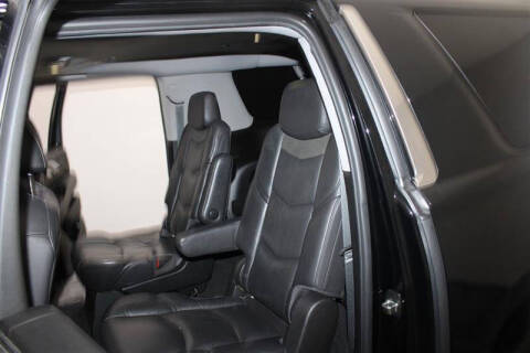 2018 Cadillac Escalade ESV Luxury