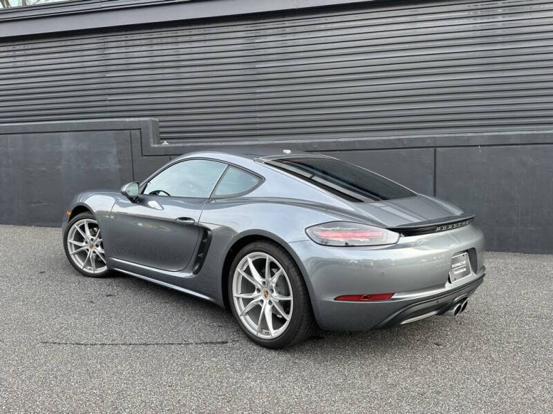 2025 Porsche 718 Cayman