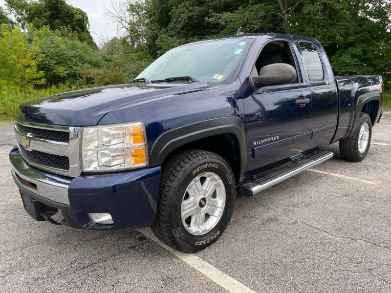 2009 Chevrolet Silverado 1500 for sale at iSellTrux in Hampstead NH
