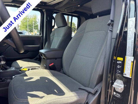 2025 Jeep Gladiator NightHawk