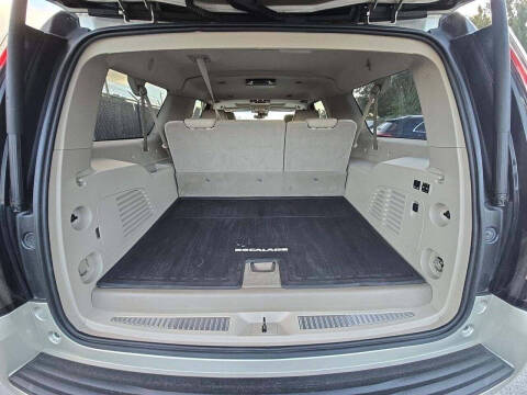 2017 Cadillac Escalade ESV Luxury