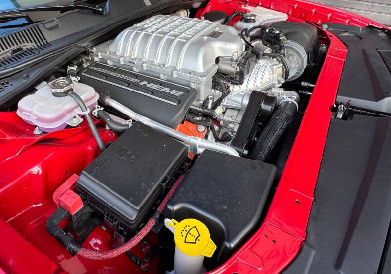 2015 Dodge Challenger SRT Hellcat