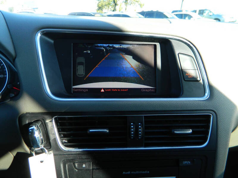 2011 Audi Q5 2.0T quattro Premium Plus