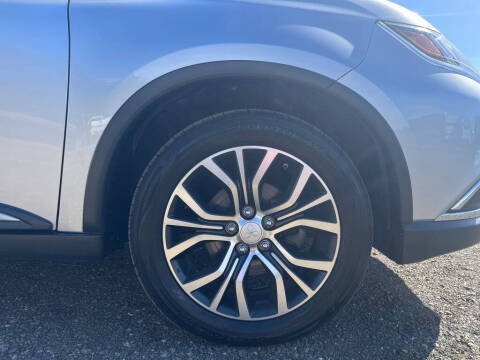 2016 Mitsubishi Outlander SE