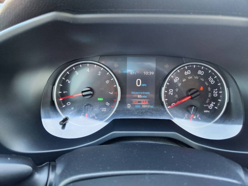 2020 Toyota RAV4 XLE