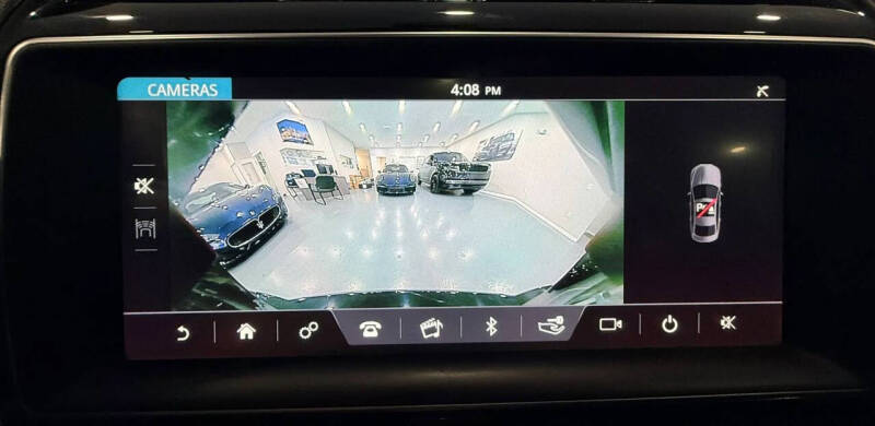 2019 Jaguar XE 25t