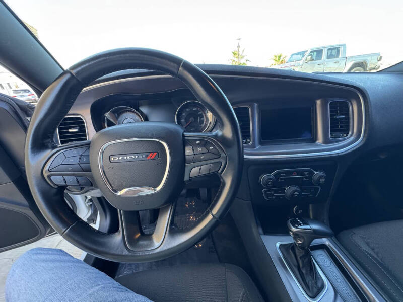 2019 Dodge Charger SXT