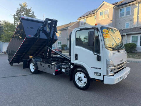 2024 Isuzu NPR-HD