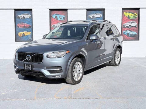 2016 Volvo XC90 T6 Momentum