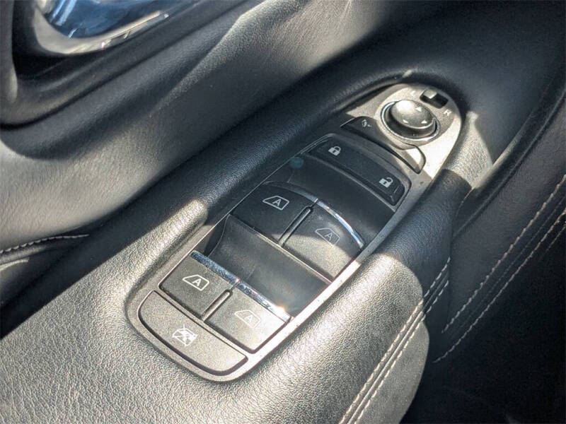 2021 Infiniti QX80 Luxe