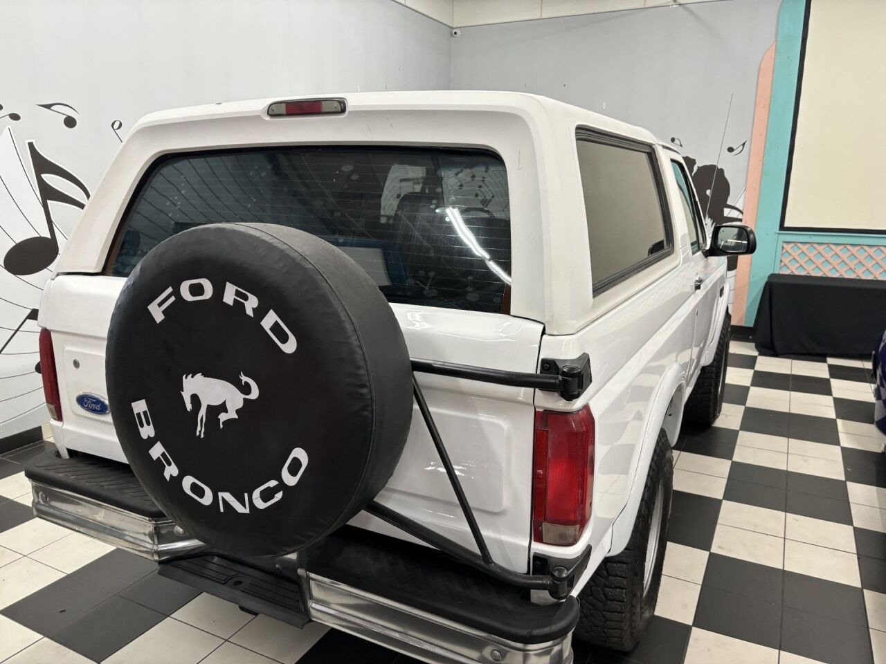 1996 Ford Bronco 6