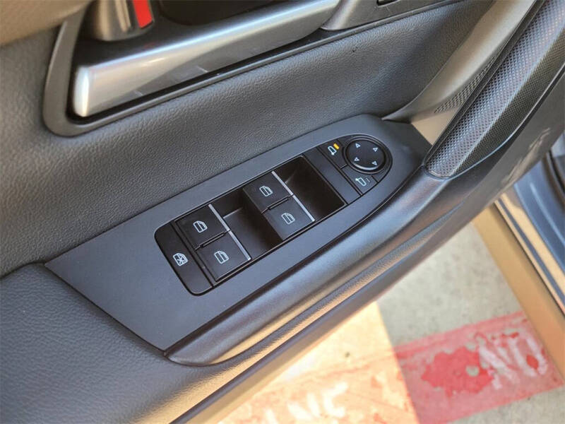 2025 Mazda CX-50 2.5 S Preferred