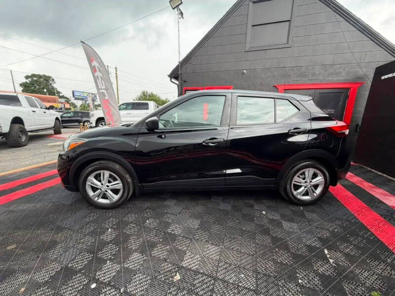2020 Nissan Kicks S