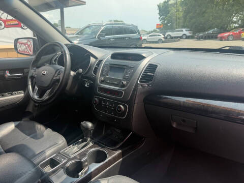 2014 Kia Sorento LX
