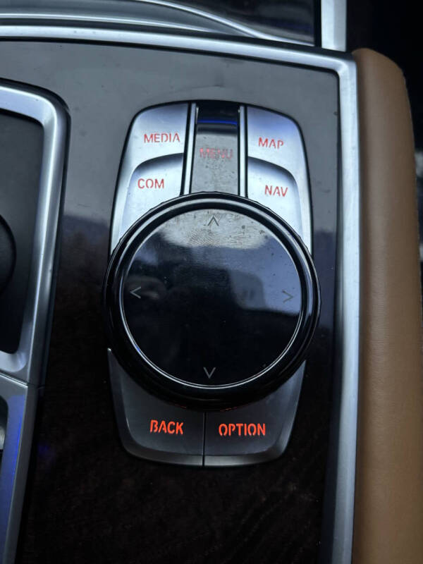 2016 BMW 7 Series 750i xDrive