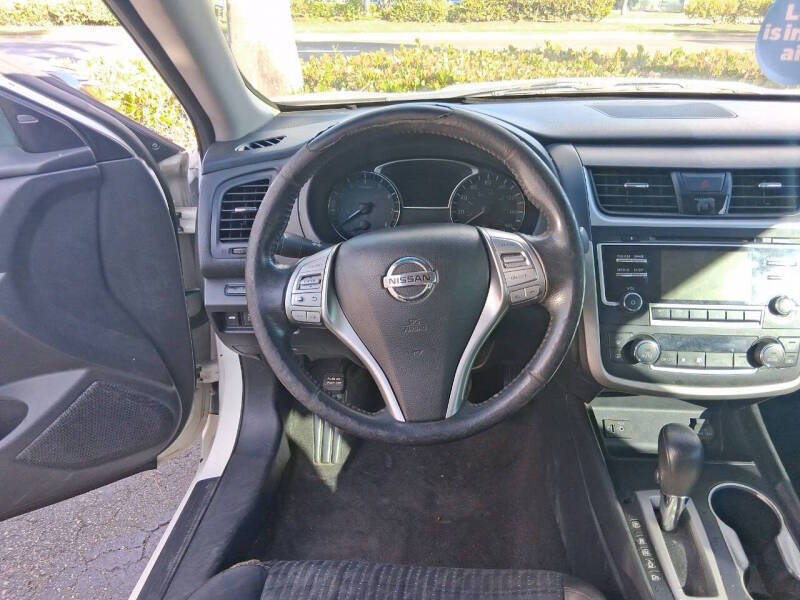 2017 Nissan Altima 2.5 SV