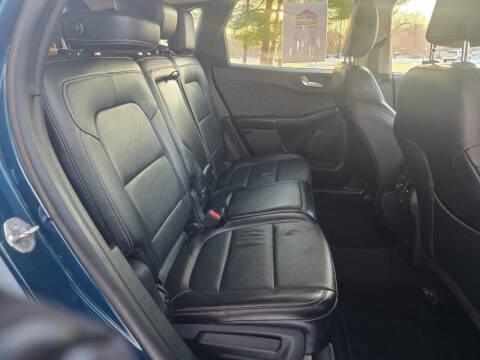 2020 Ford Escape Titanium