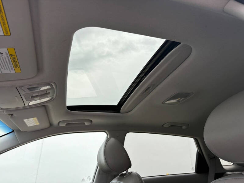 2017 Kia Niro Touring