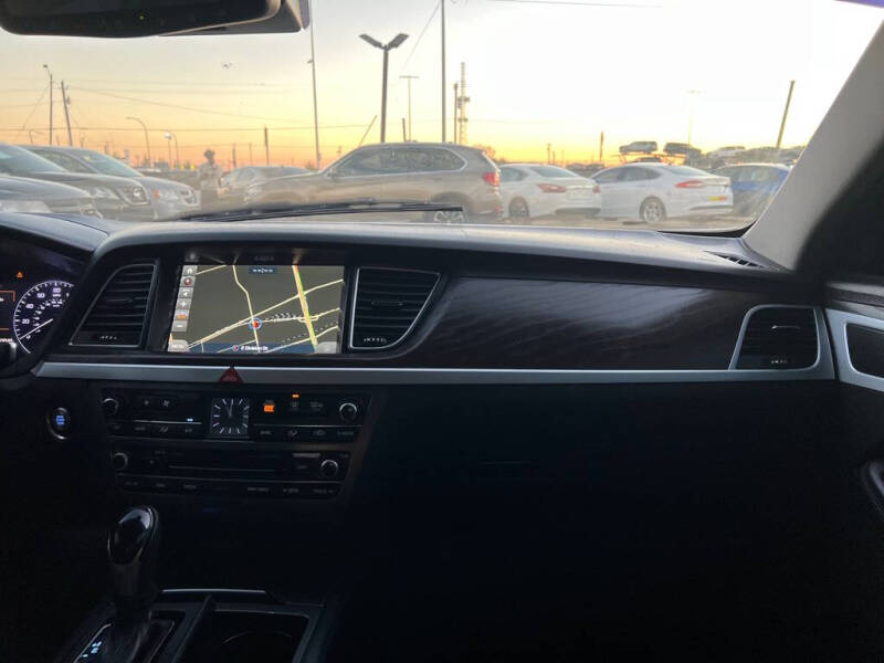 2015 Hyundai Genesis