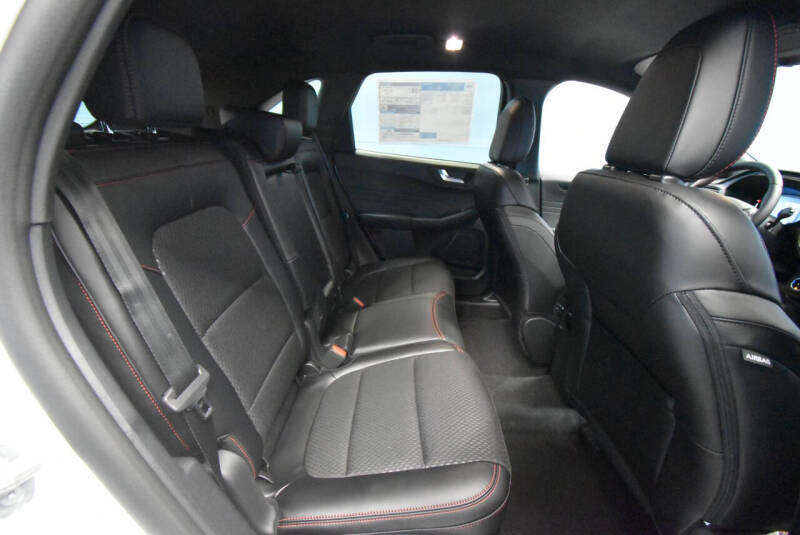 2026 Ford Escape Hybrid ST-Line Select