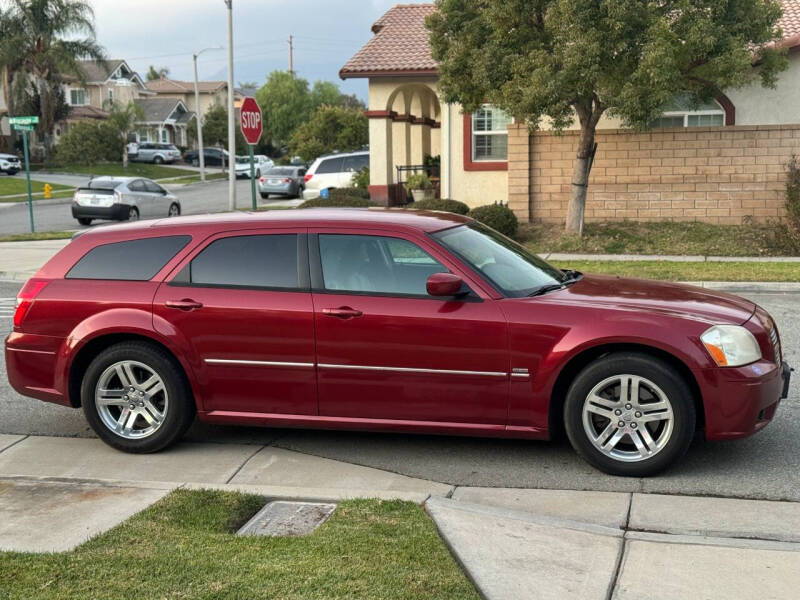 2005 Dodge Magnum R/T photo 10