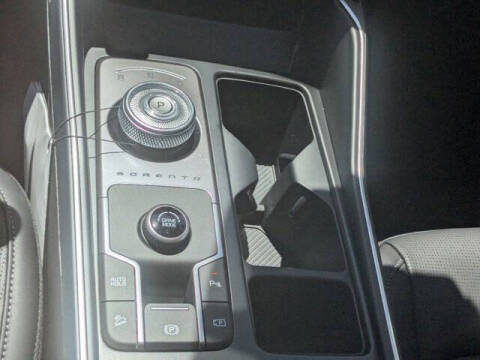 2025 Kia Sorento Hybrid EX