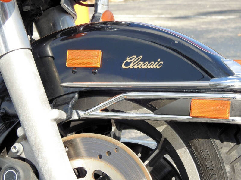 1999 Harley-Davidson FLHTC.