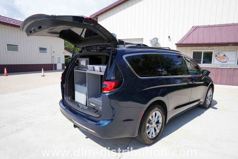 2025 Mini T Campervan Chrysler Pacifica AWD Camper V