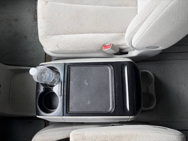 2012 Toyota Sienna LE 7-Passenger