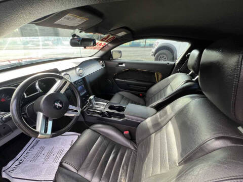 2006 Ford Mustang GT Deluxe