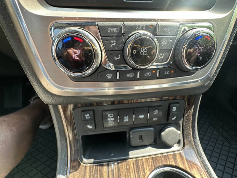 2015 GMC Acadia Denali